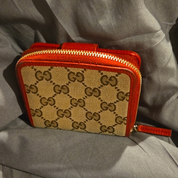 Gucci GG logo bifold wallet - Picture 4 of 9